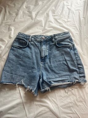 Wrangler High-Waist Frayed Denim Shorts